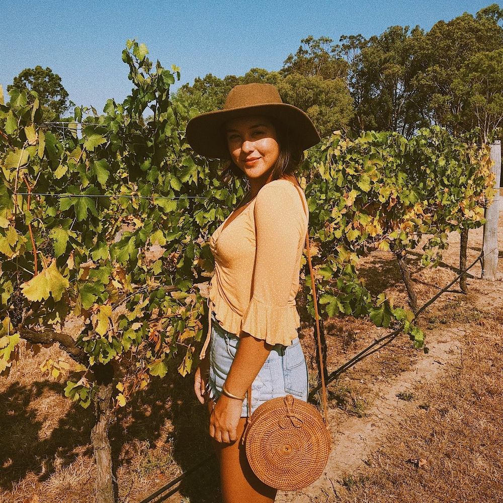 Meet your Posher, Stephanie